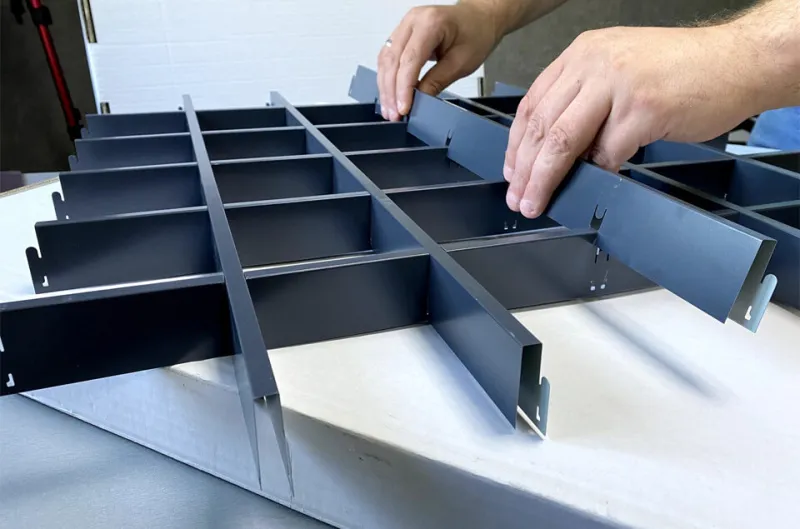 Монтаж подвесных потолков Грильято: пошаговая инструкция для качественного результата